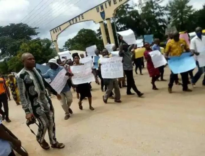 Protest: Imo NASU Tasks FG To Approve Special Salary Scheme