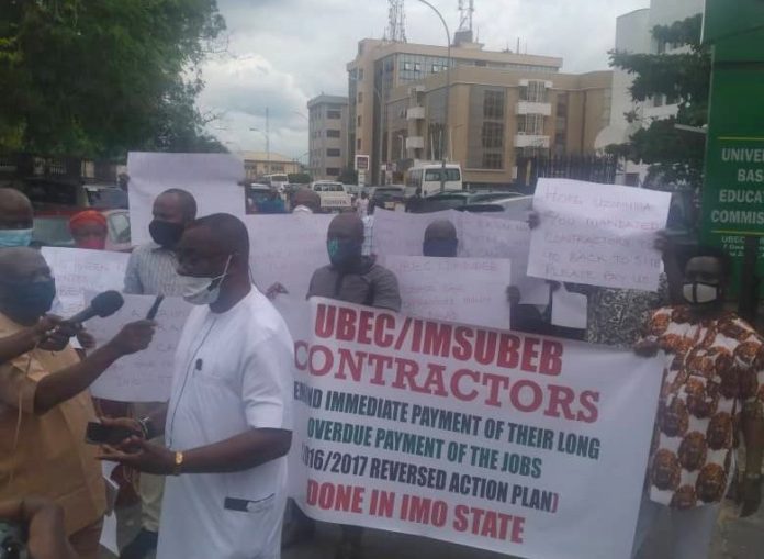 Imo Contractors Sack Abuja With Protests Over Unpaid Debts
