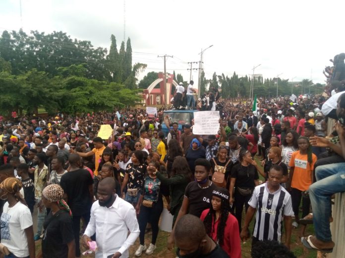 End SARS protest continues in Anambra