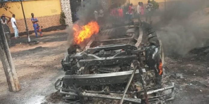 11 Dead, 4 Injured As Bus Burns To Ashes In Anambra