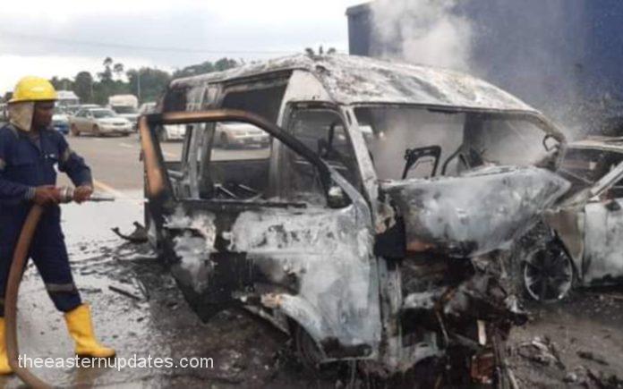 Two Killed As Fire Breaks Out On Accident Scene In Anambra
