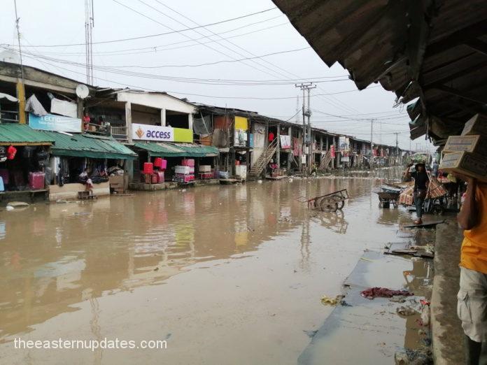 Flood Ikpeazu Vows To Fix Ariaria Market, Donates ₦10m