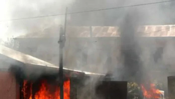 15 Shops Razed By Fire In Enugu Market