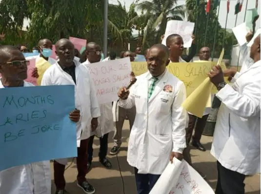 Abia Doctors Go On Protest Over 25 Nonths Salary Arrears
