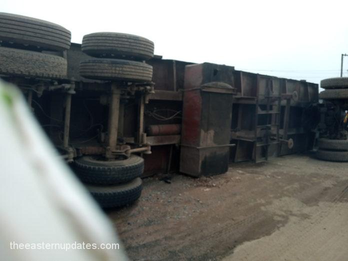 Woman Dies In Anambra After Trailer Fell On Her