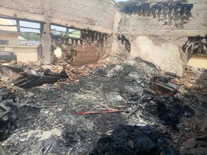 Gunmen Attacks INEC Office, Police Station In Anambra
