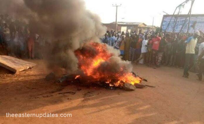 Angry Mob Set Robbery Suspect On Fire In Anambra