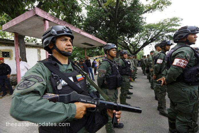 Venezuela Military Tells Population To Resume Normal Activities