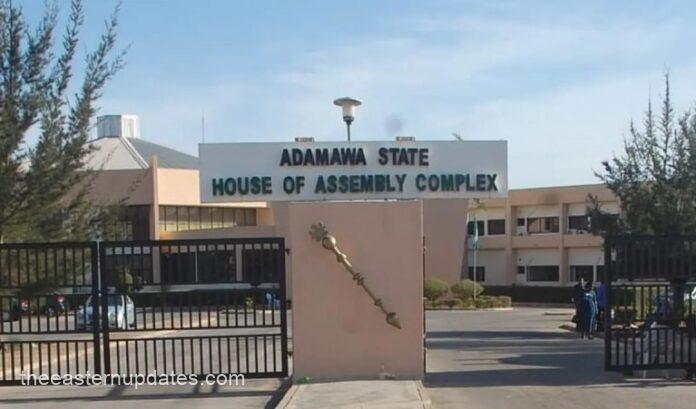 Adamawa Assembly Tilts To APC As 16 Lawmakers Quit PDP