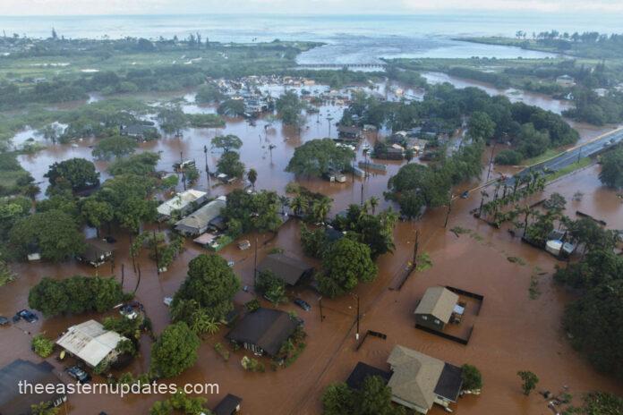 Hawaii Floods As 120-Year-Old Dam Teeters On Failure