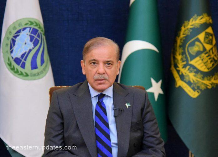 Pakistan Makes Last-Minute Bid To Avert Trump's Iran Threat