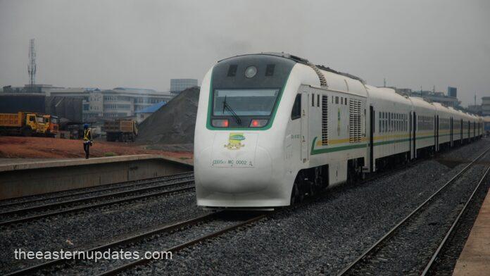 Tinubu Approves 50% Discount For Passengers On Nigerian Railway